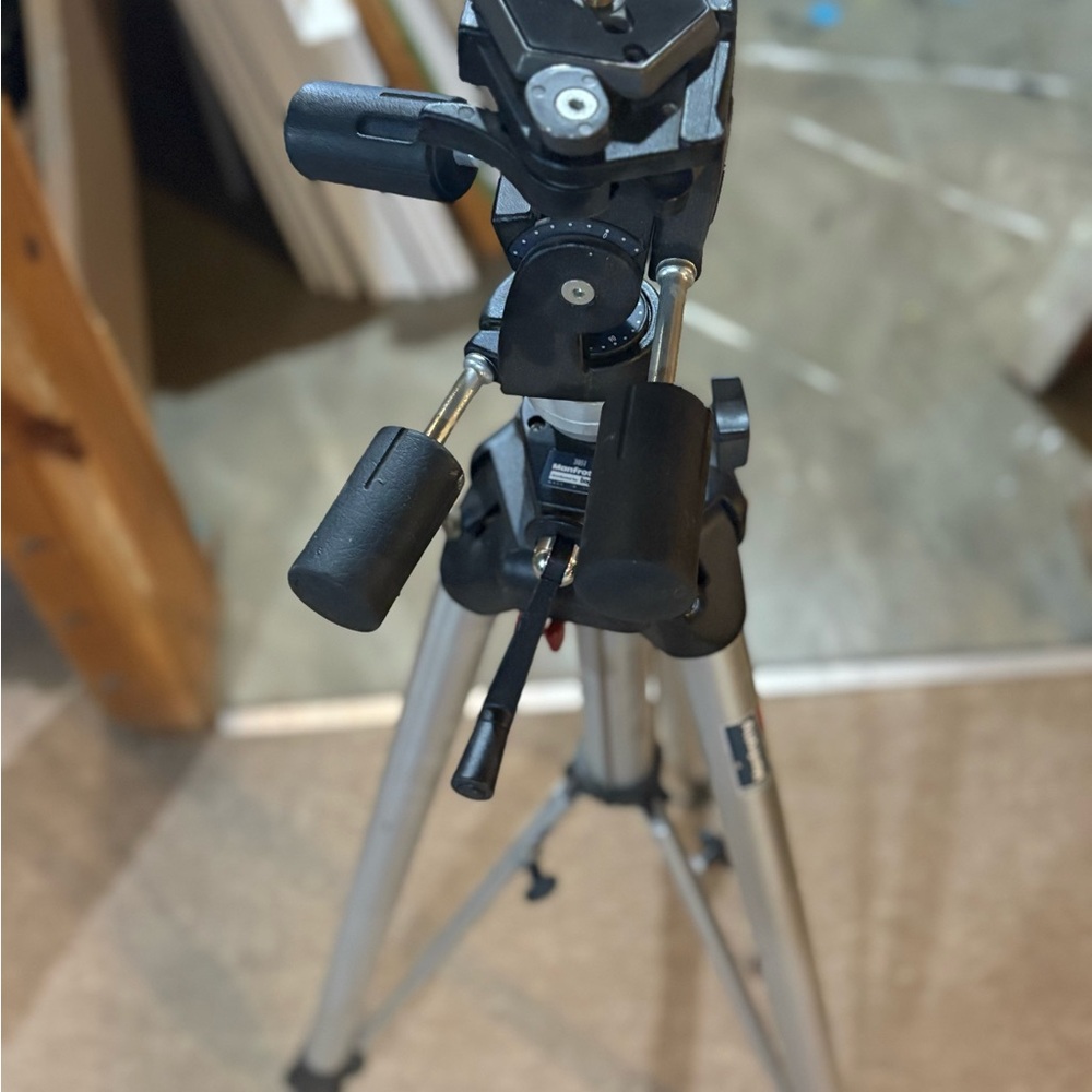 Manfrotta 3047 4x5 camera Black and Silver Camera Tripod